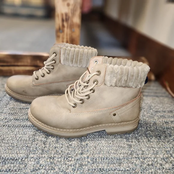 Ladies Dirty Laundry Boots - Picture 6 of 10